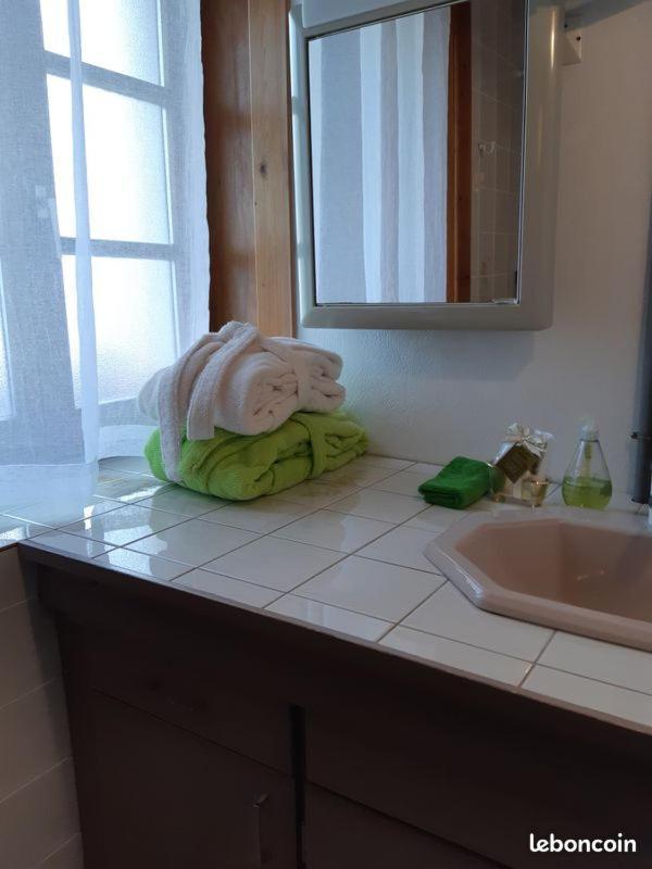 Gite La Petite Maison Horlogere Et Jacuzzi , Raquettes Les Fontenelles Екстериор снимка